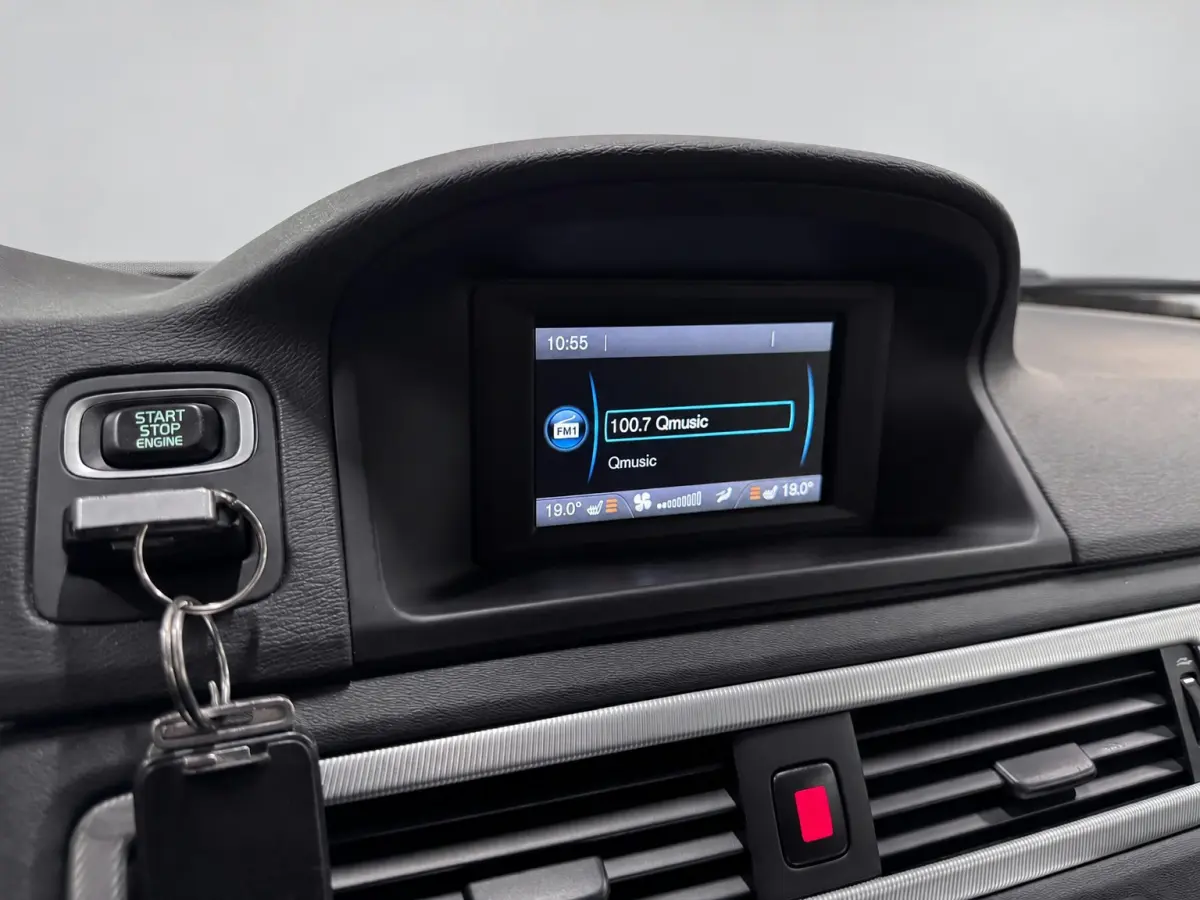 2.0 T5 Summum - R Design - Cruise - Stoelverwarming