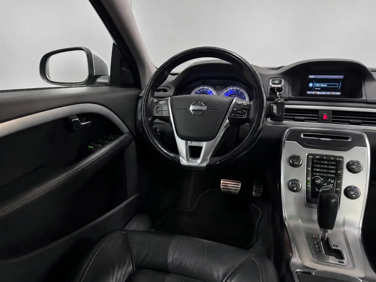 2.0 T5 Summum - R Design - Cruise - Stoelverwarming