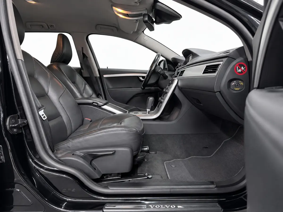 2.0 T5 Summum - R Design - Cruise - Stoelverwarming