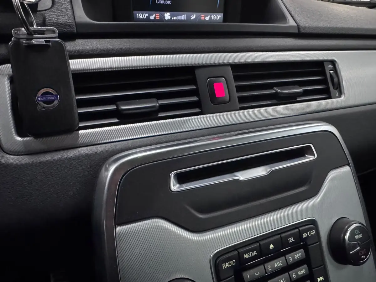 2.0 T5 Summum - R Design - Cruise - Stoelverwarming