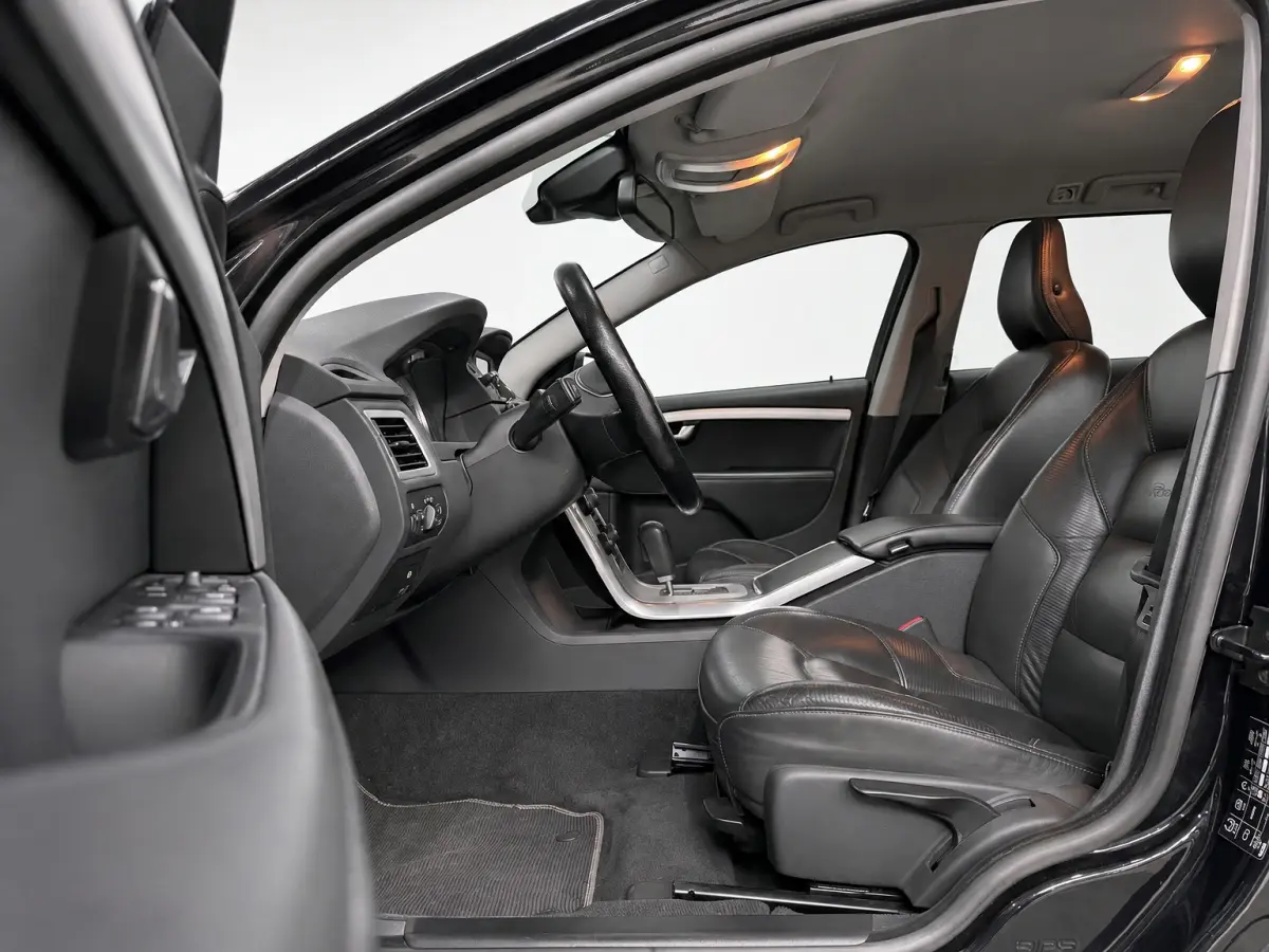 2.0 T5 Summum - R Design - Cruise - Stoelverwarming