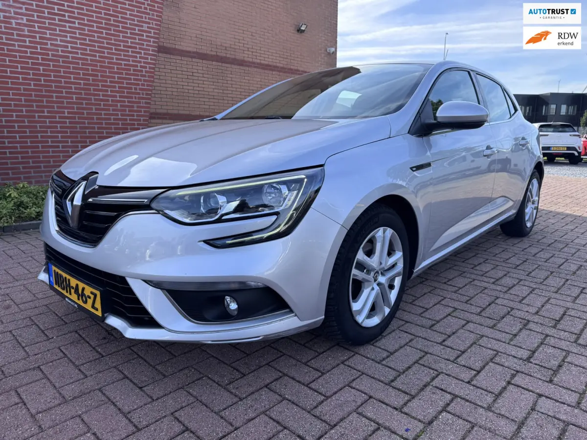 1.5 Blue dCi Limited, Marge, Euro 6, Hatchback, Apple Carplay