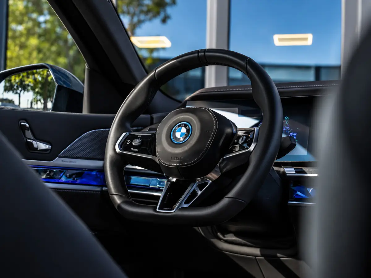 750e XDrive|PANO|SKYLOUNGE|B&W|EL.DEUR|INC.BTW