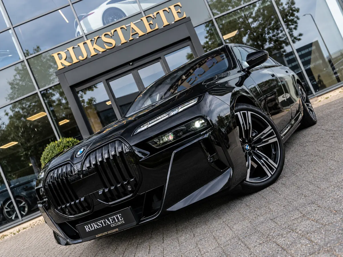 750e XDrive|PANO|SKYLOUNGE|B&W|EL.DEUR|INC.BTW
