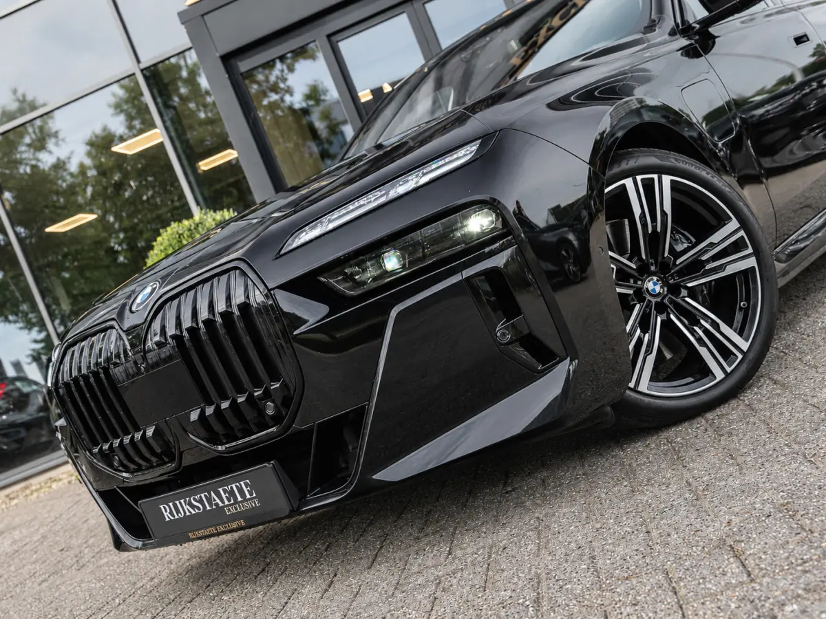 750e XDrive|PANO|SKYLOUNGE|B&W|EL.DEUR|INC.BTW