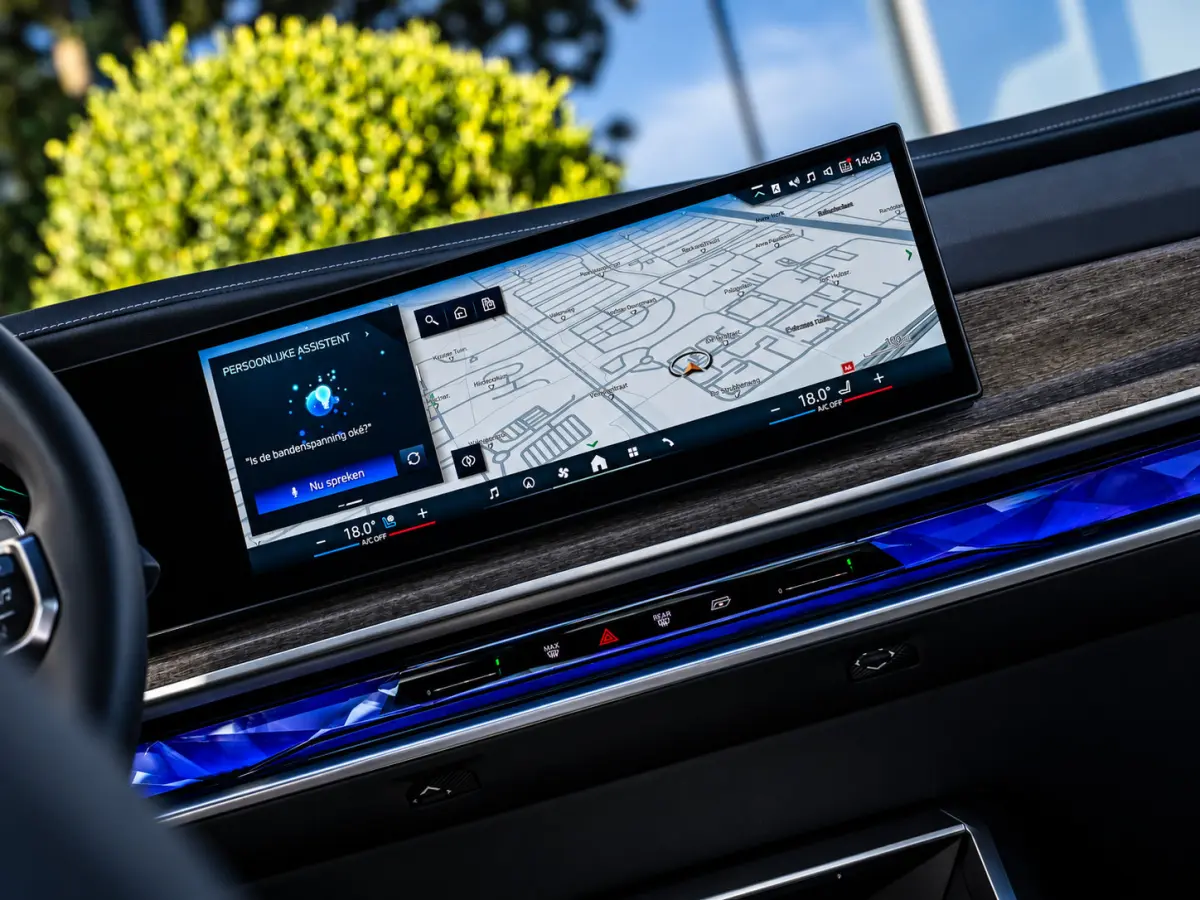 750e XDrive|PANO|SKYLOUNGE|B&W|EL.DEUR|INC.BTW