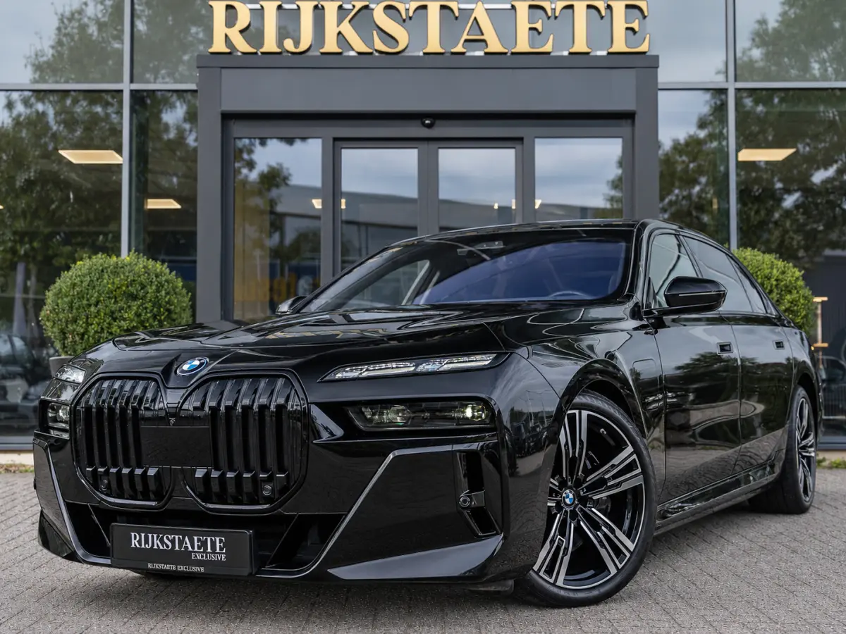 750e XDrive|PANO|SKYLOUNGE|B&W|EL.DEUR|INC.BTW