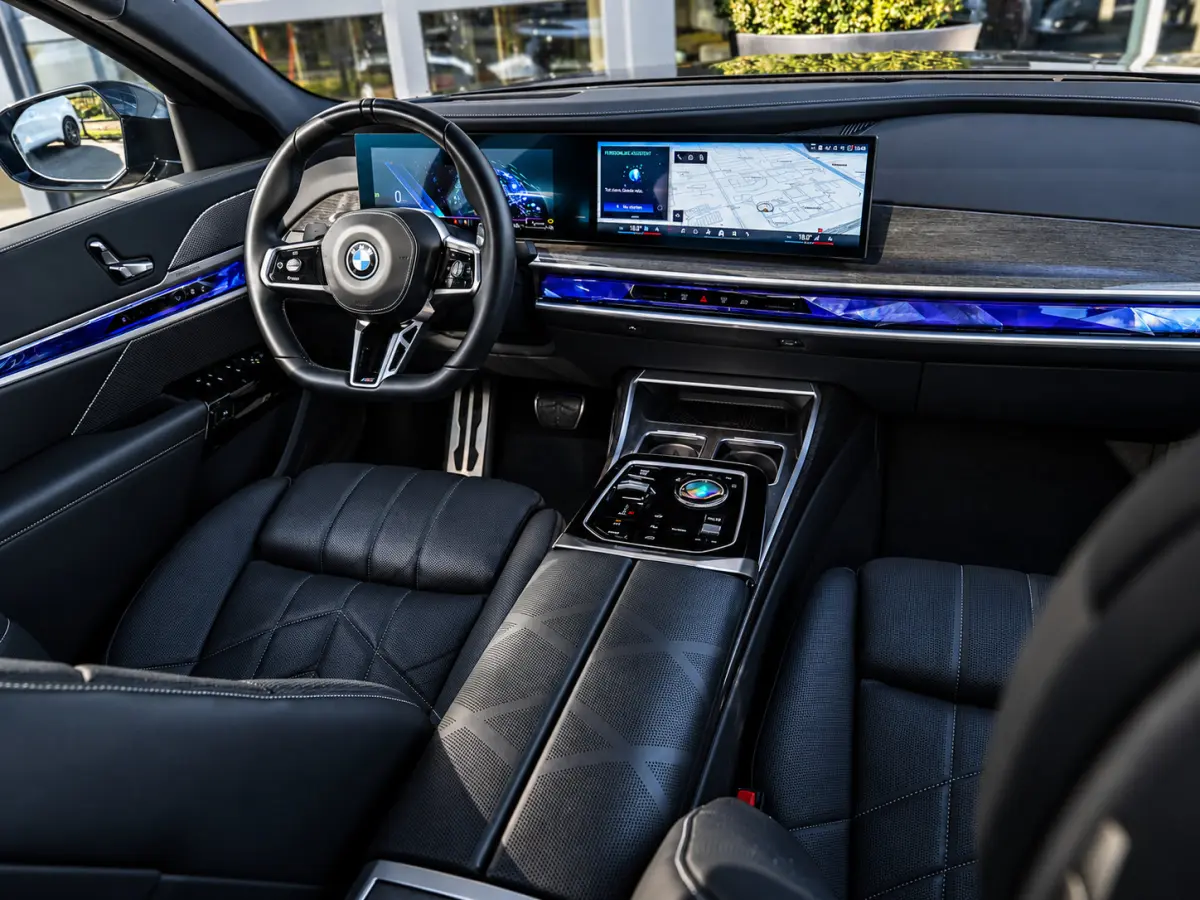 750e XDrive|PANO|SKYLOUNGE|B&W|EL.DEUR|INC.BTW