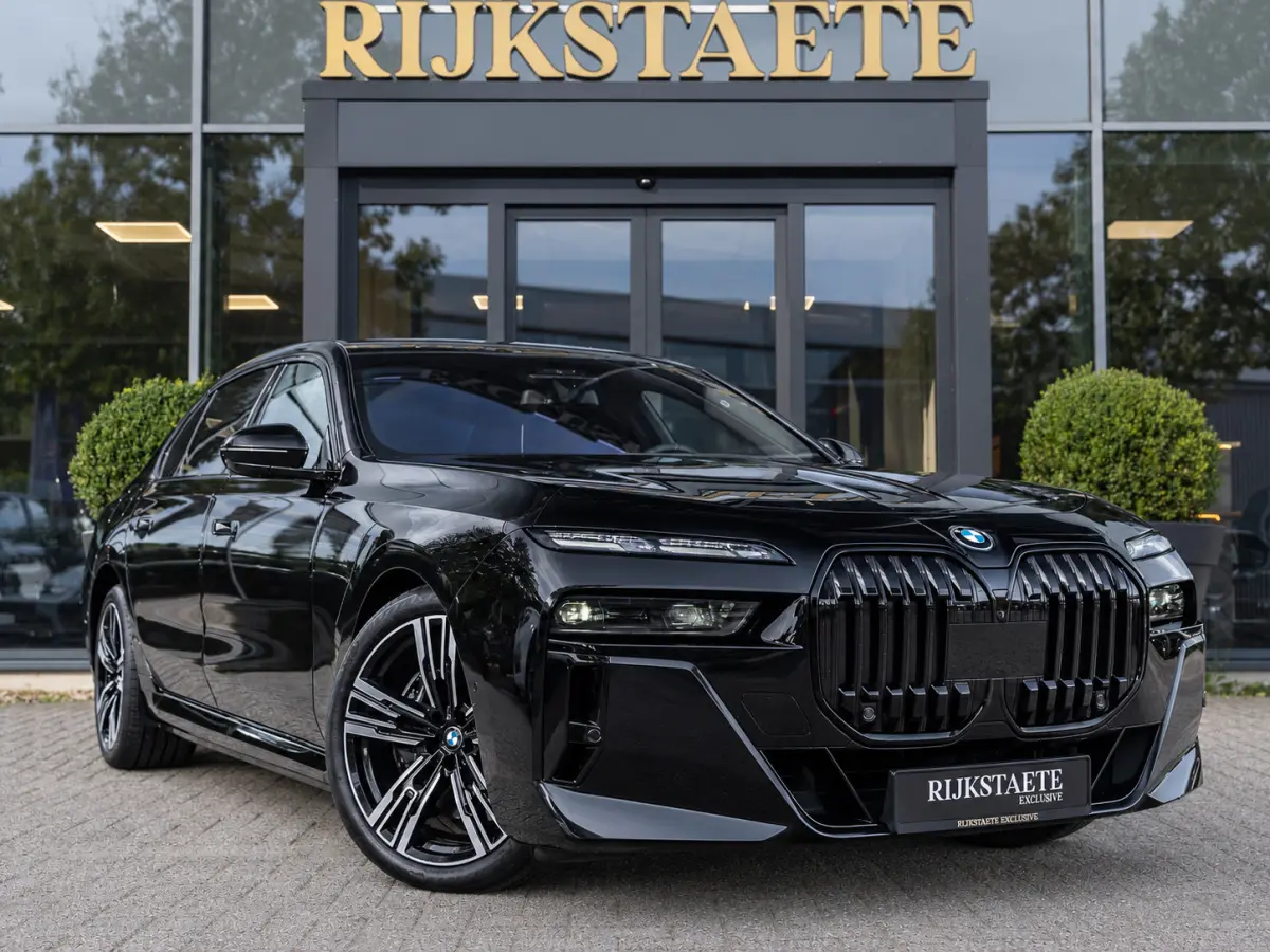 750e XDrive|PANO|SKYLOUNGE|B&W|EL.DEUR|INC.BTW