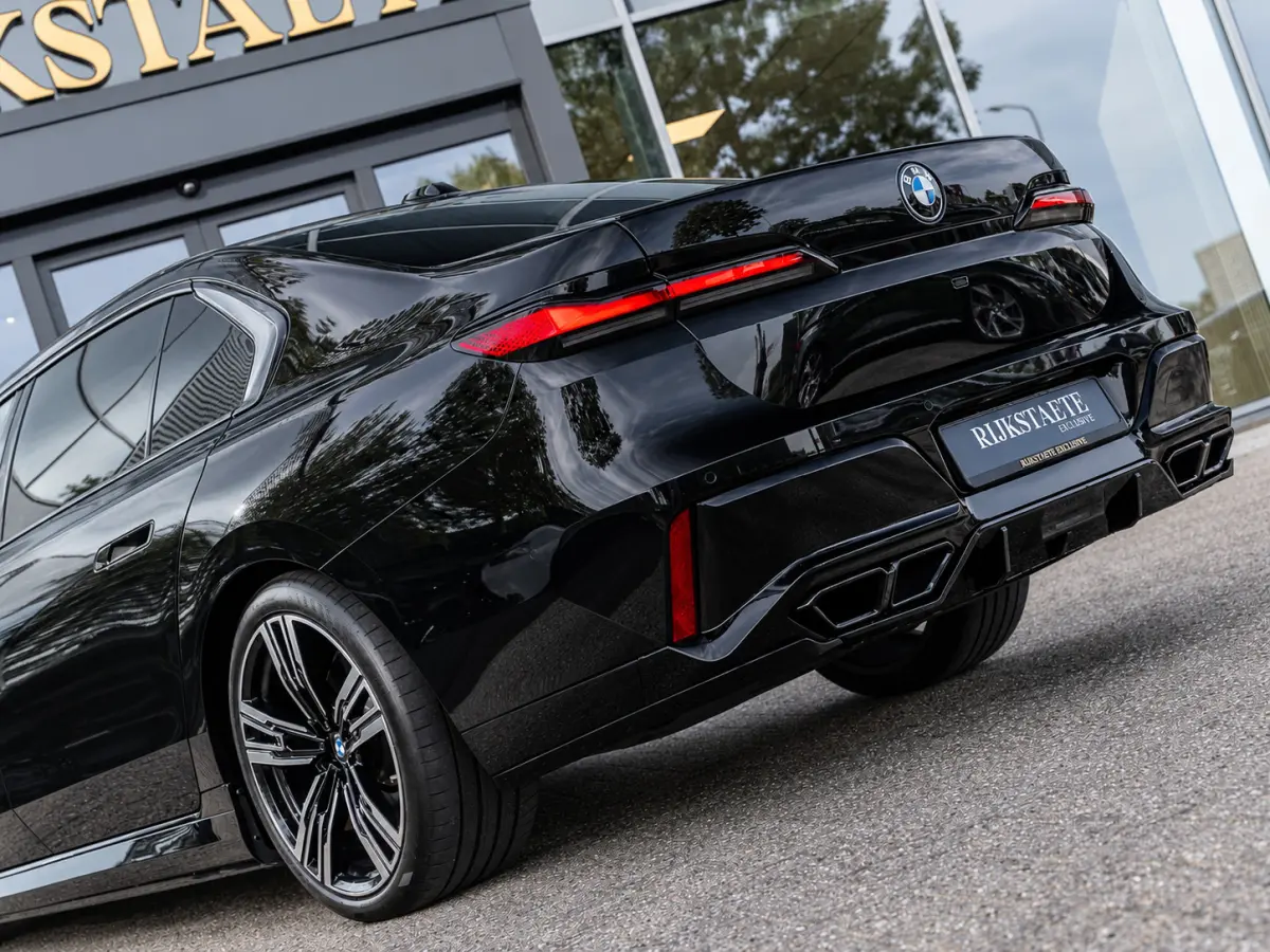750e XDrive|PANO|SKYLOUNGE|B&W|EL.DEUR|INC.BTW