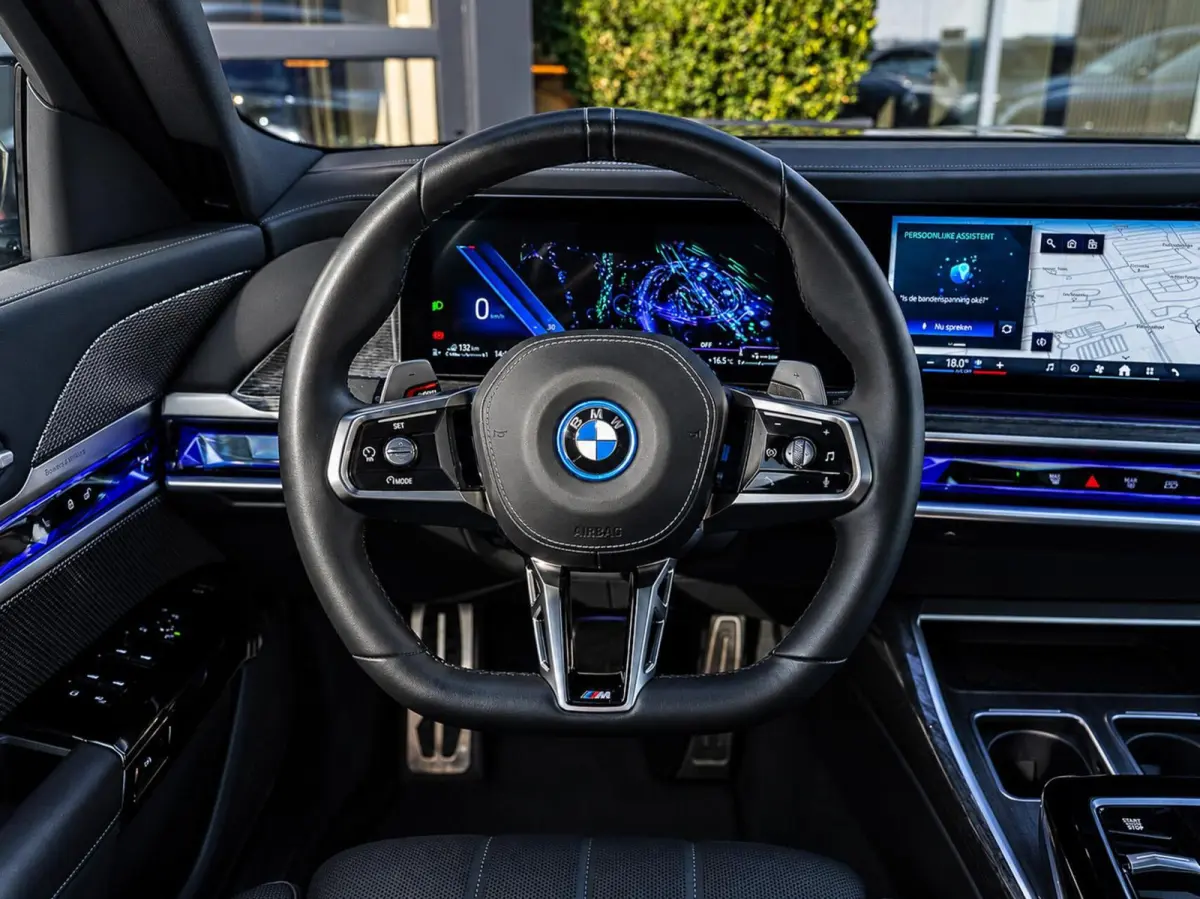 750e XDrive|PANO|SKYLOUNGE|B&W|EL.DEUR|INC.BTW