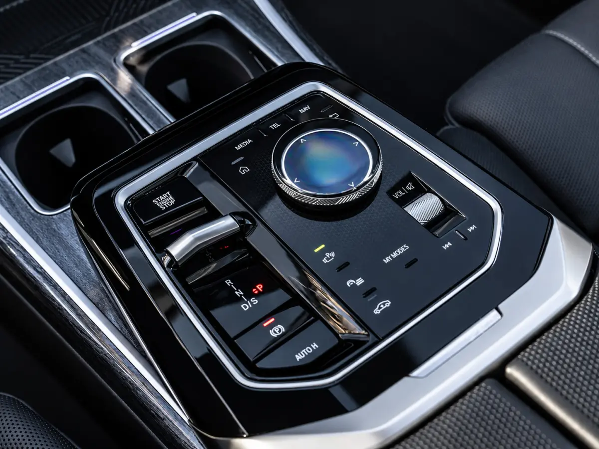 750e XDrive|PANO|SKYLOUNGE|B&W|EL.DEUR|INC.BTW
