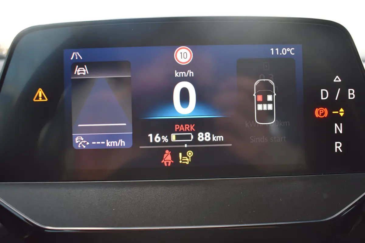 Pro Limited Edition Plus | 'App-Connect' draadloze smartphone integratie | Achterbank in ongelijke delen neerklapbaar incl. middenarmsteun en doorlaadmogelijkheid | Achterklep, elektrisch , 