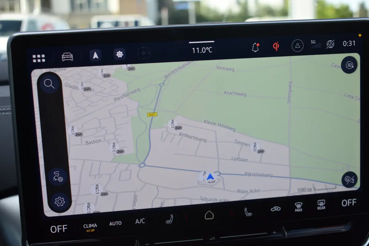 Pro Limited Edition Plus | 'App-Connect' draadloze smartphone integratie | Achterbank in ongelijke delen neerklapbaar incl. middenarmsteun en doorlaadmogelijkheid | Achterklep, elektrisch , 