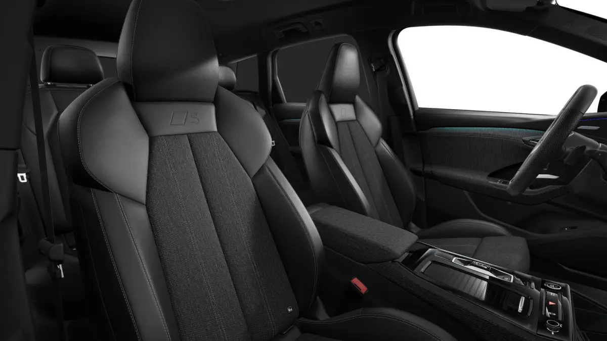 S edition quattro 100 kWh Tech Pro - Getinte Ruiten - 3-spaaks stuurwiel - Augmented reality head-up display - MMI experience plus met B&O - Adaptive air suspension -