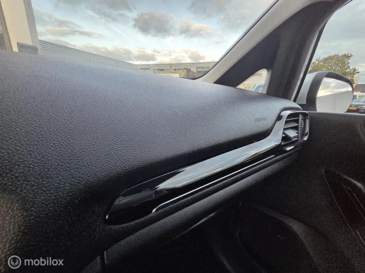 1.1 Trend 5DRS/AC/CC/Carplay/1eEigenaar/Dealer