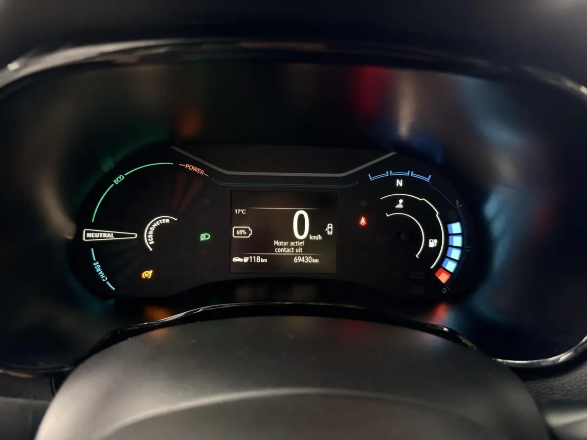 Comfort Plus (Orange Pack) 27 kWh Carplay|Camera|PDC|Cruise