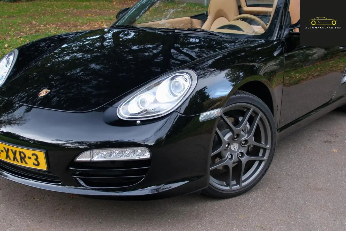 2.9 | Handbak | Sandbeige Leder | CarPlay