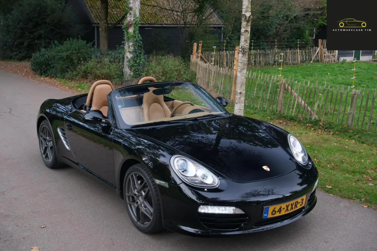 2.9 | Handbak | Sandbeige Leder | CarPlay