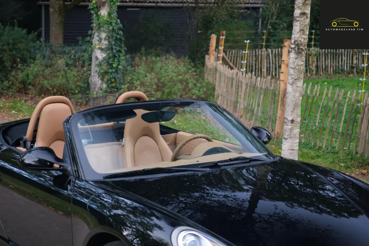 2.9 | Handbak | Sandbeige Leder | CarPlay