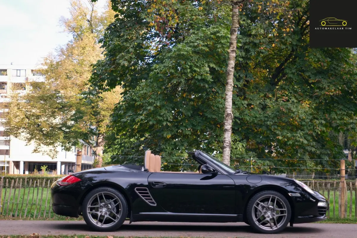 2.9 | Handbak | Sandbeige Leder | CarPlay