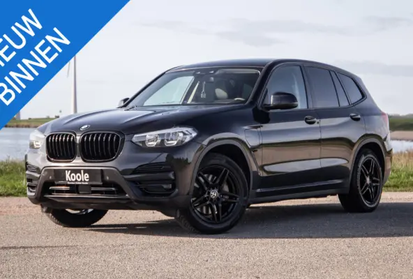 xDrive30e High Executive BLACK LINE / CARPLAY / LEER / STOELVERWARMING / CAMERA / DEALER ONDERHOUDEN