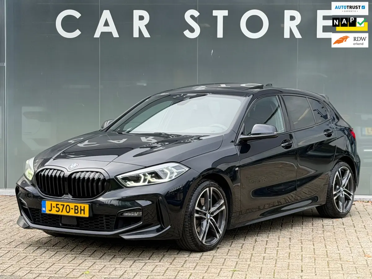 118i Executive Edition M-Sport | Pano | Camera | NL AUTO