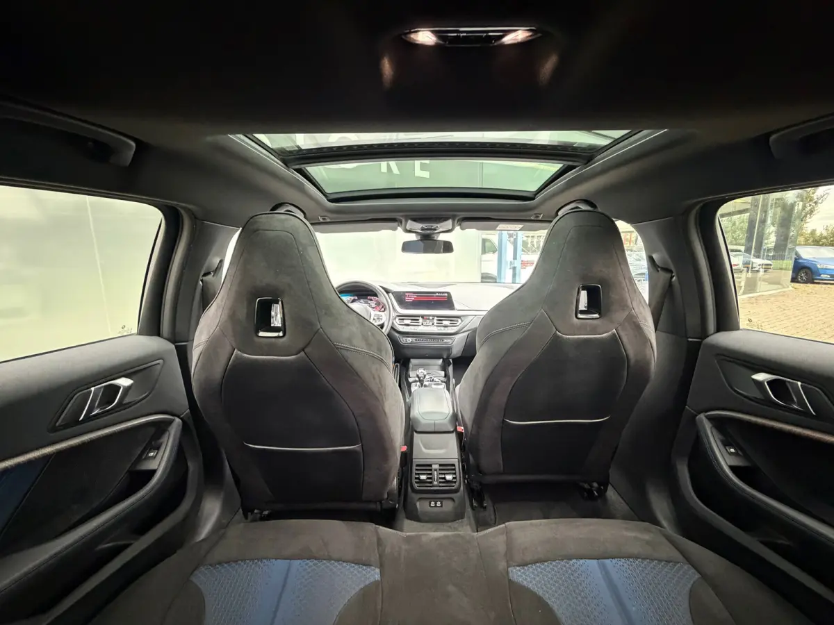 118i Executive Edition M-Sport | Pano | Camera | NL AUTO