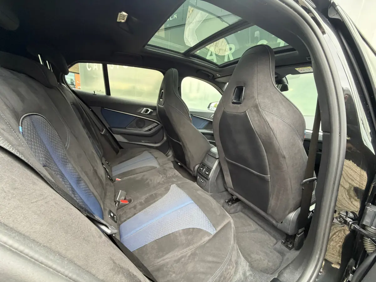 118i Executive Edition M-Sport | Pano | Camera | NL AUTO