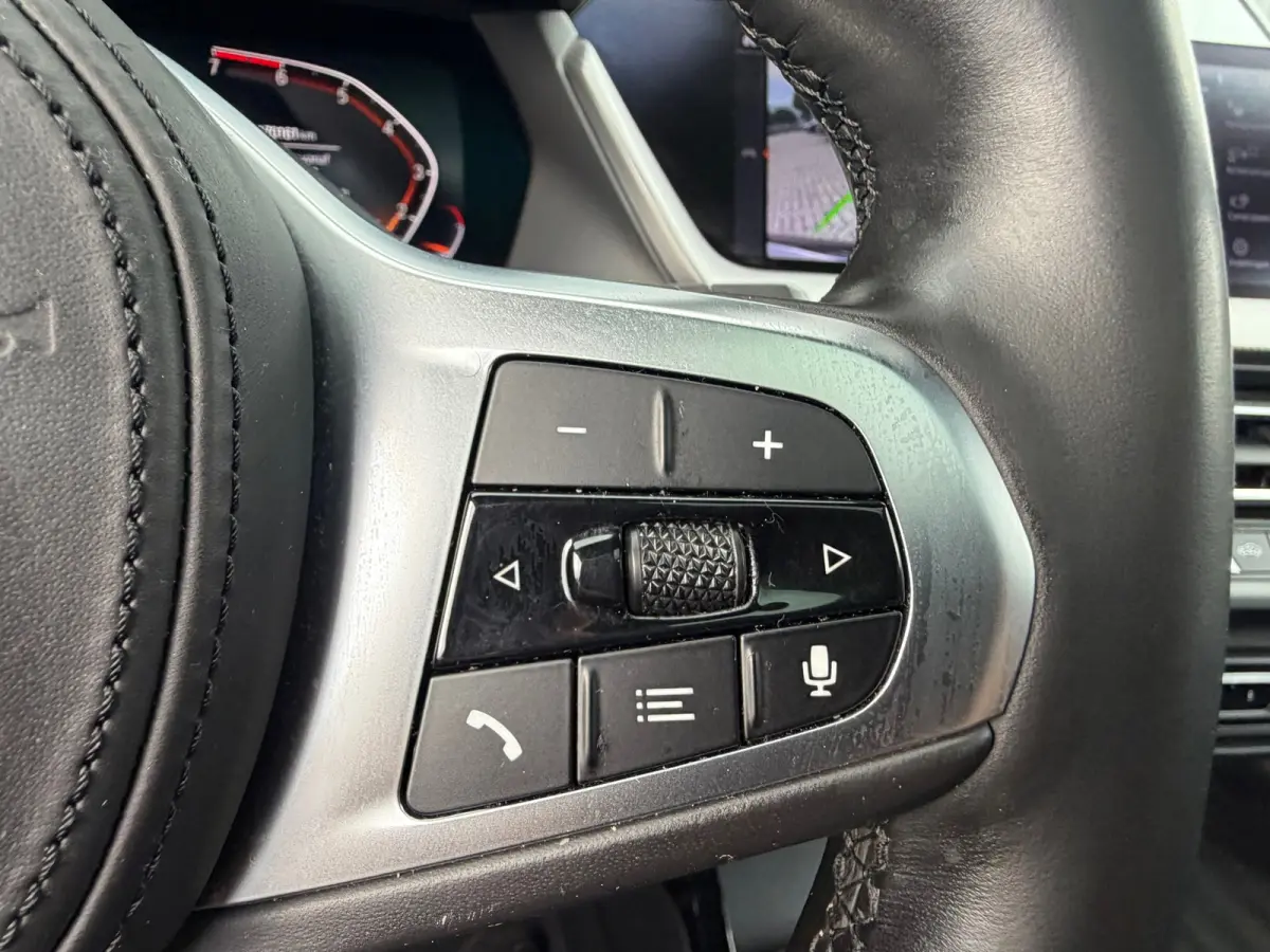 118i Executive Edition M-Sport | Pano | Camera | NL AUTO