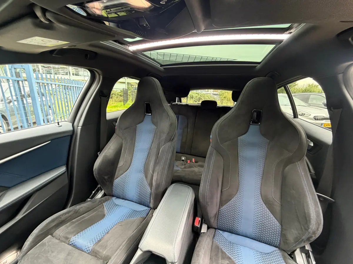 118i Executive Edition M-Sport | Pano | Camera | NL AUTO