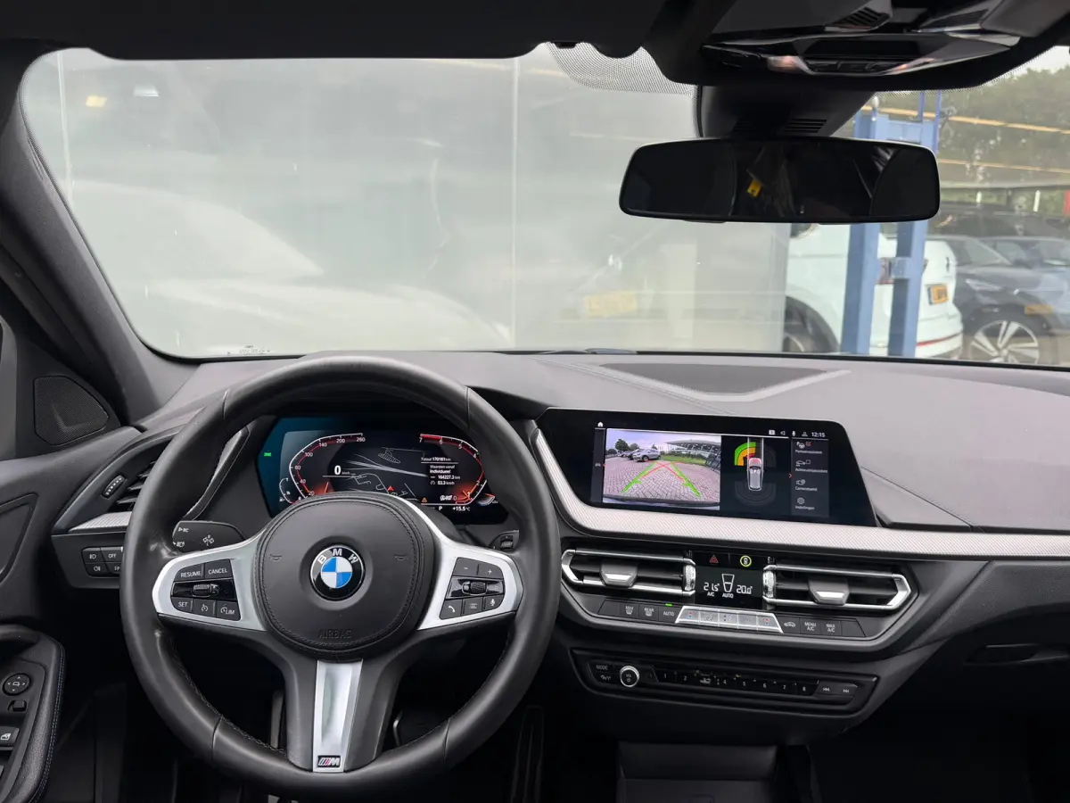 118i Executive Edition M-Sport | Pano | Camera | NL AUTO
