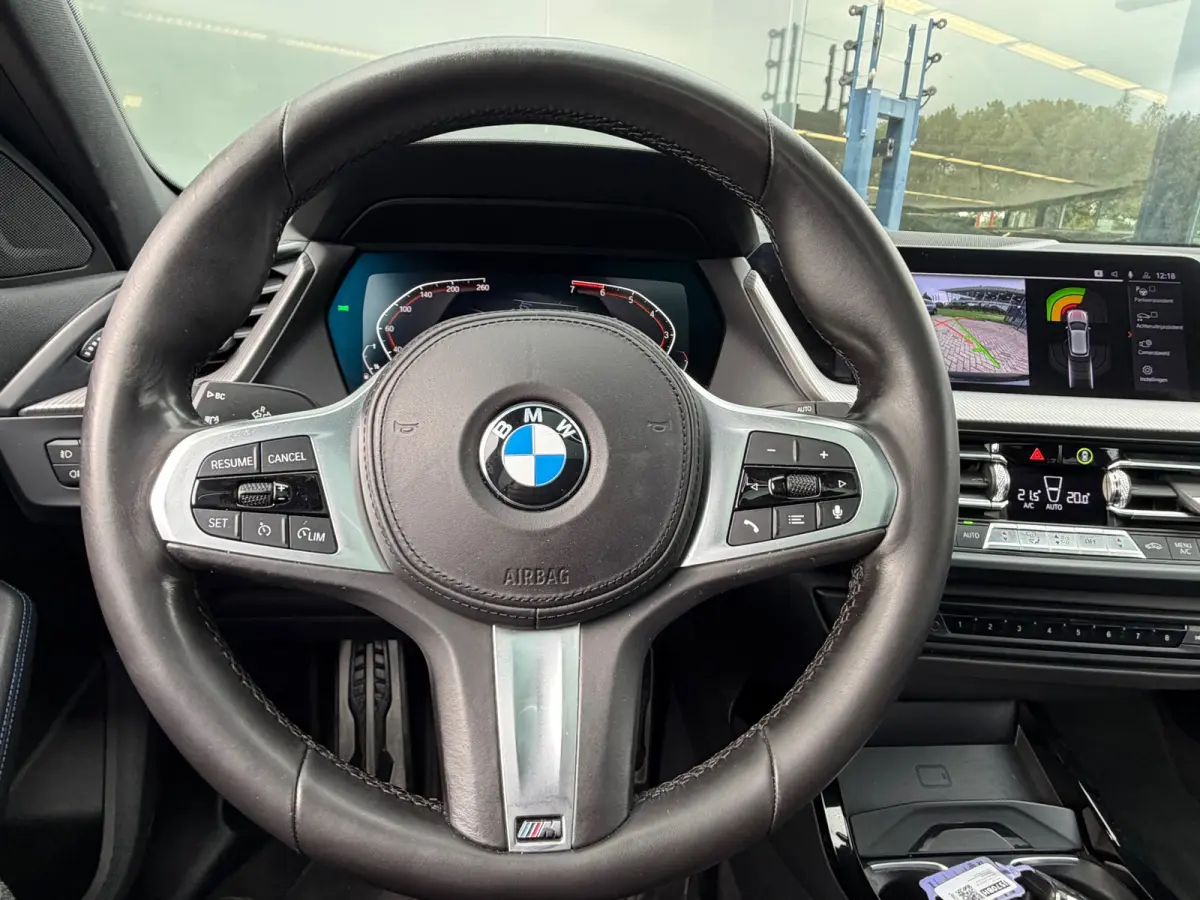 118i Executive Edition M-Sport | Pano | Camera | NL AUTO