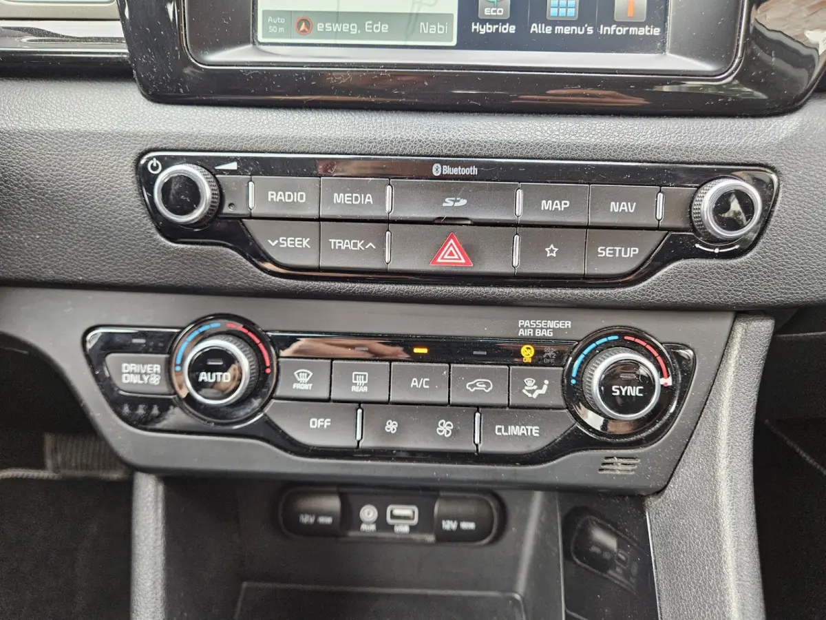 1.6 GDi Hybrid ExecutiveLine Trekhaak! Camera! NAP! Nette Auto! Dealer Onderhouden!