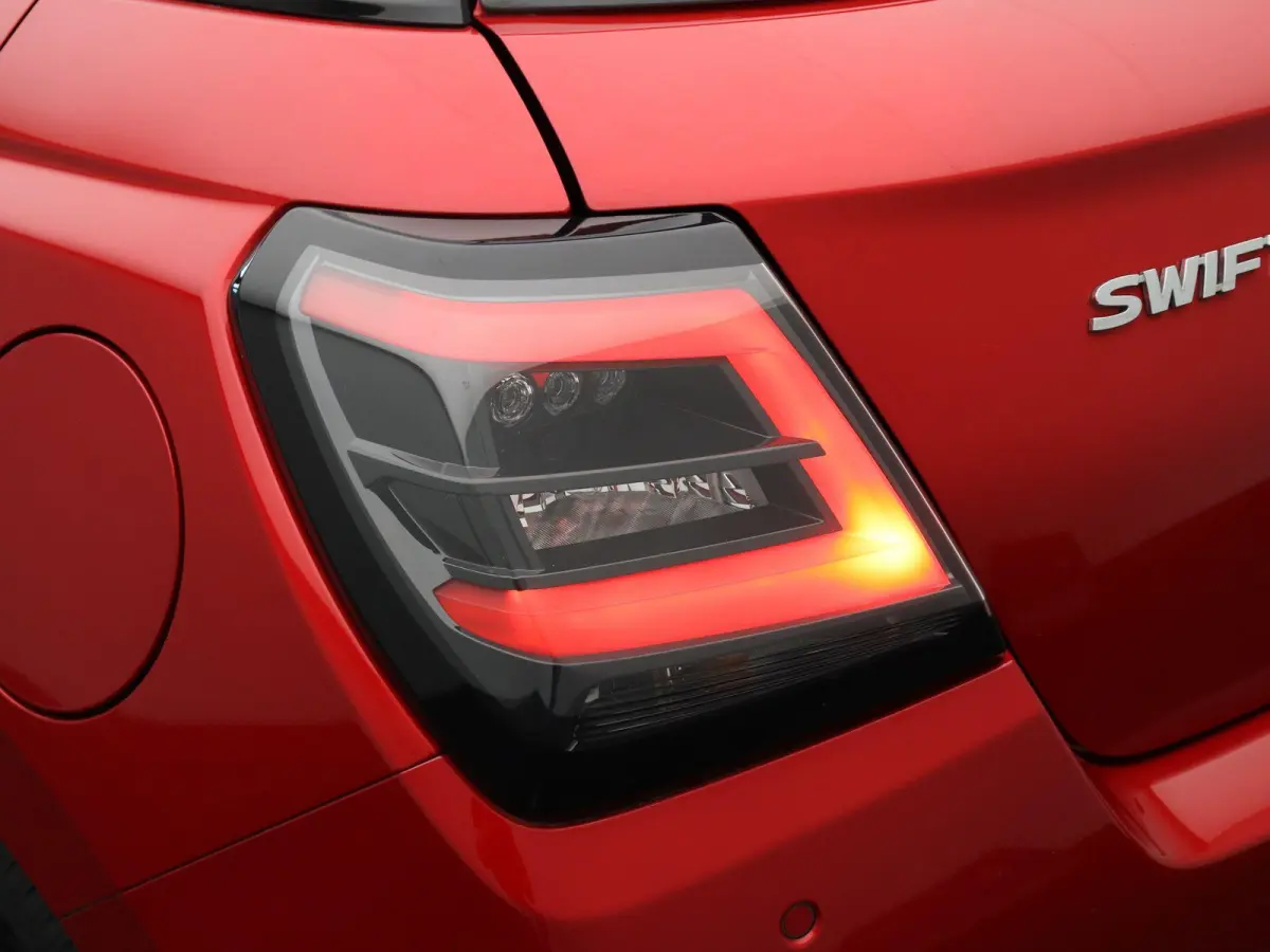 1.2 Select Smart Hybrid | Adaptieve cruise control | Stoelverwarming | Apple carplay / Android Auto | Achteruitrijcamera |