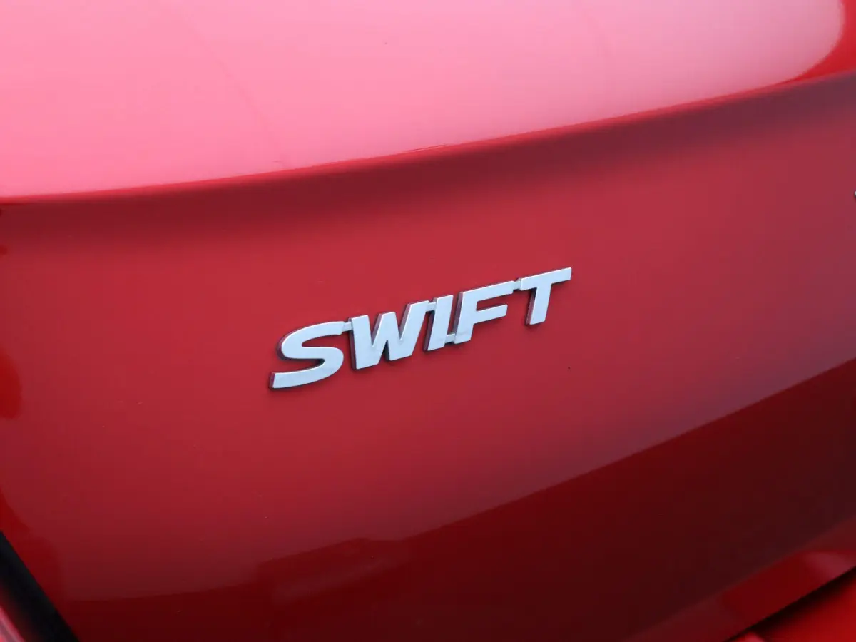 1.2 Select Smart Hybrid | Adaptieve cruise control | Stoelverwarming | Apple carplay / Android Auto | Achteruitrijcamera |