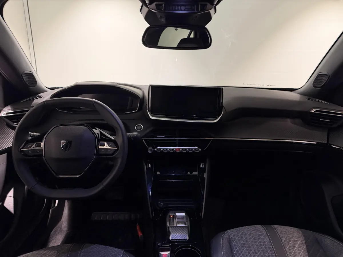 1.2 Hybrid 145 Allure | 360 Camera | Dodehoek Herkenning | Navigatie | Keyless Entry | Adaptieve Cruise Control |