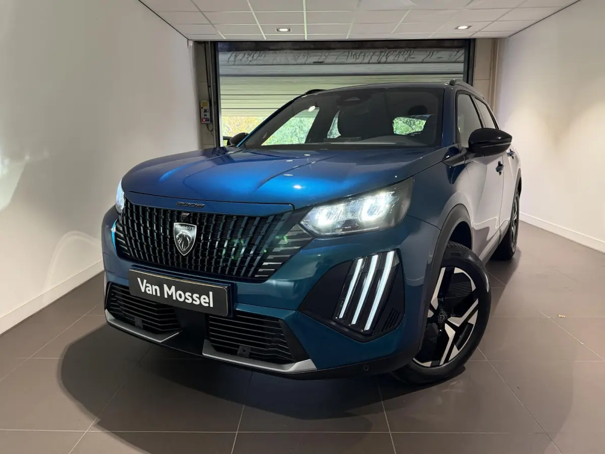 1.2 Hybrid 145 Allure | 360 Camera | Dodehoek Herkenning | Navigatie | Keyless Entry | Adaptieve Cruise Control |