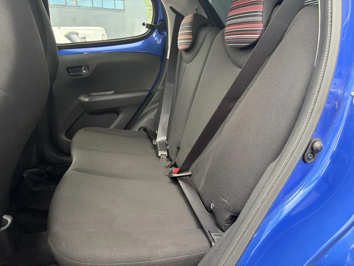 1.0 VTi Shine | Climate | Apple CarPlay | Achteruitrijcamera | Elektrische ramen | Nieuwe banden | Mooie auto!!