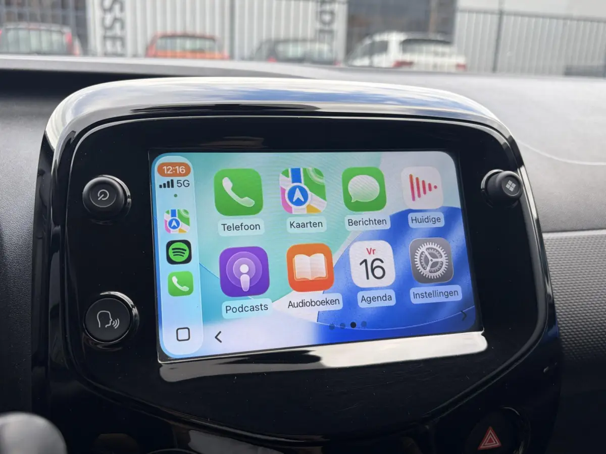 1.0 VTi Shine | Climate | Apple CarPlay | Achteruitrijcamera | Elektrische ramen | Nieuwe banden | Mooie auto!!