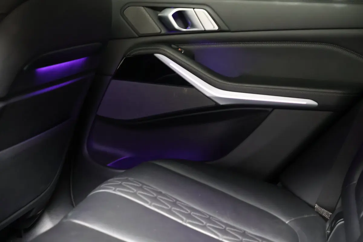 XDrive45e High Executive M-sport | panoramadak skylounge | softlcose | massage |elek. trekhaak | adap. cruise | keyless