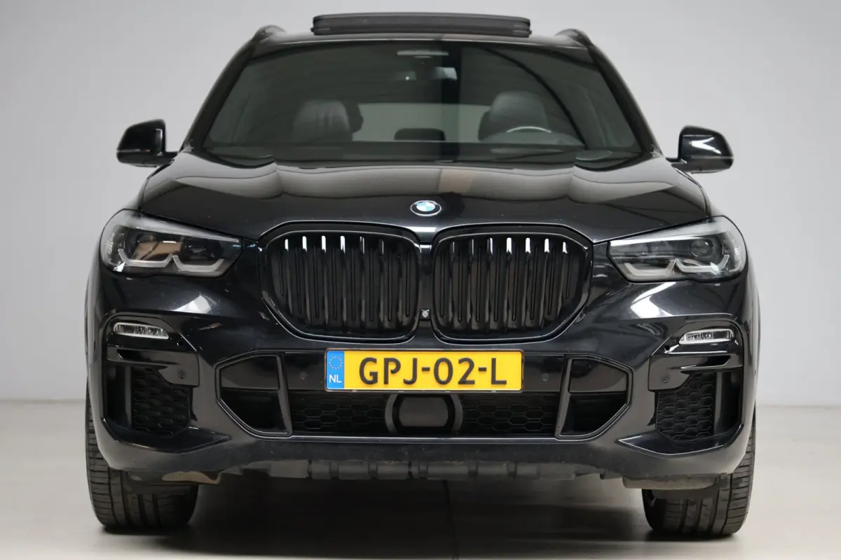 XDrive45e High Executive M-sport | panoramadak skylounge | softlcose | massage |elek. trekhaak | adap. cruise | keyless