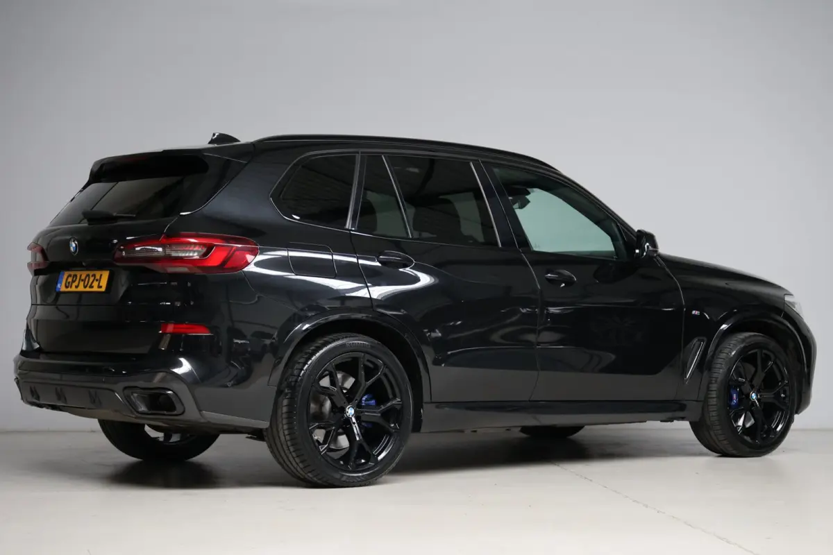 XDrive45e High Executive M-sport | panoramadak skylounge | softlcose | massage |elek. trekhaak | adap. cruise | keyless