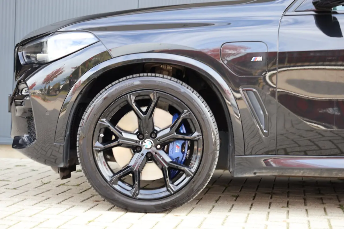 XDrive45e High Executive M-sport | panoramadak skylounge | softlcose | massage |elek. trekhaak | adap. cruise | keyless