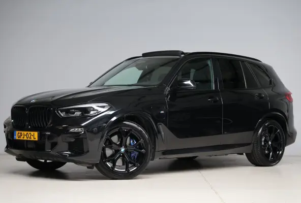 XDrive45e High Executive M-sport | panoramadak skylounge | softlcose | massage |elek. trekhaak | adap. cruise | keyless