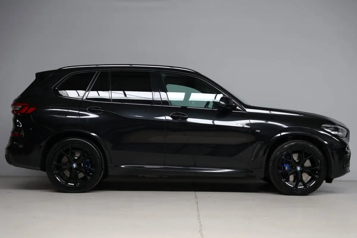 XDrive45e High Executive M-sport | panoramadak skylounge | softlcose | massage |elek. trekhaak | adap. cruise | keyless