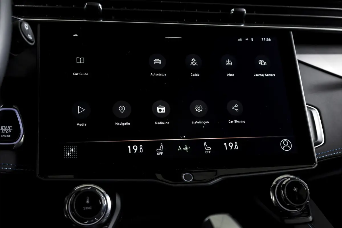 1.5 PHEV 261PK MY23 | Blackpakket | Donkere hemel | 360 Camera | 7.4 kWh Boordlader | S/K-panodak | Adapt. Cruise | Memory | Elek. klep | LM 20" | 7694