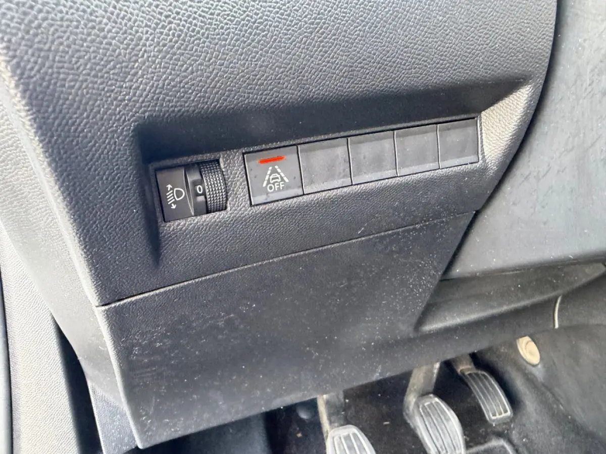 1.2 PT B.L. ACTIVE NAVI AIRCO/ECC CRUISE CONTROL PDC