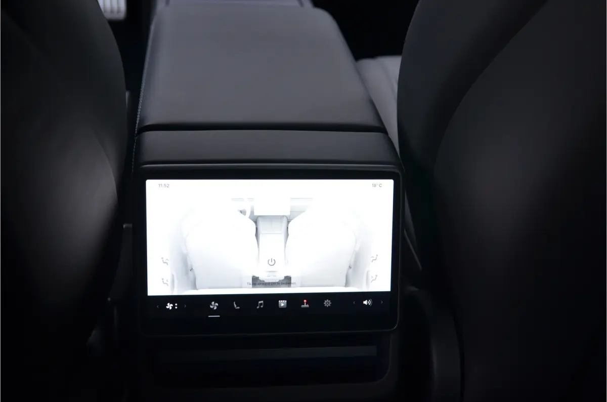 Performance AWD 78 kWh Highland, AutoPilot4.0 (FSD 99,- p/mnd)