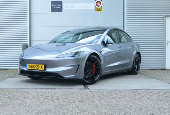 Performance AWD 78 kWh Highland, AutoPilot4.0 (FSD 99,- p/mnd)